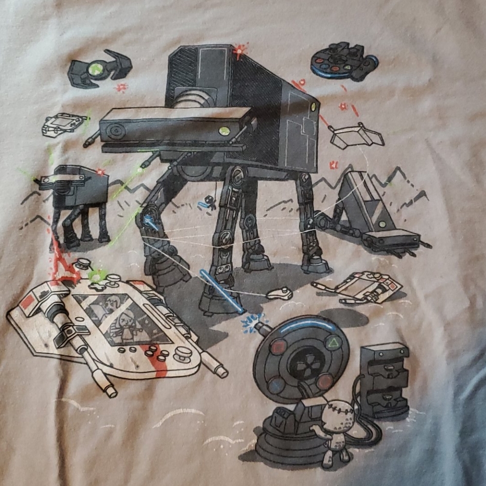 Women's Size S console war T-Shirt